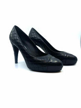 Load image into Gallery viewer, CHANEL Size 9 Black Leather Pumps
